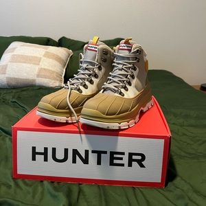 Hunter- Women's Explorer Duck Boots *NEVER WORN*